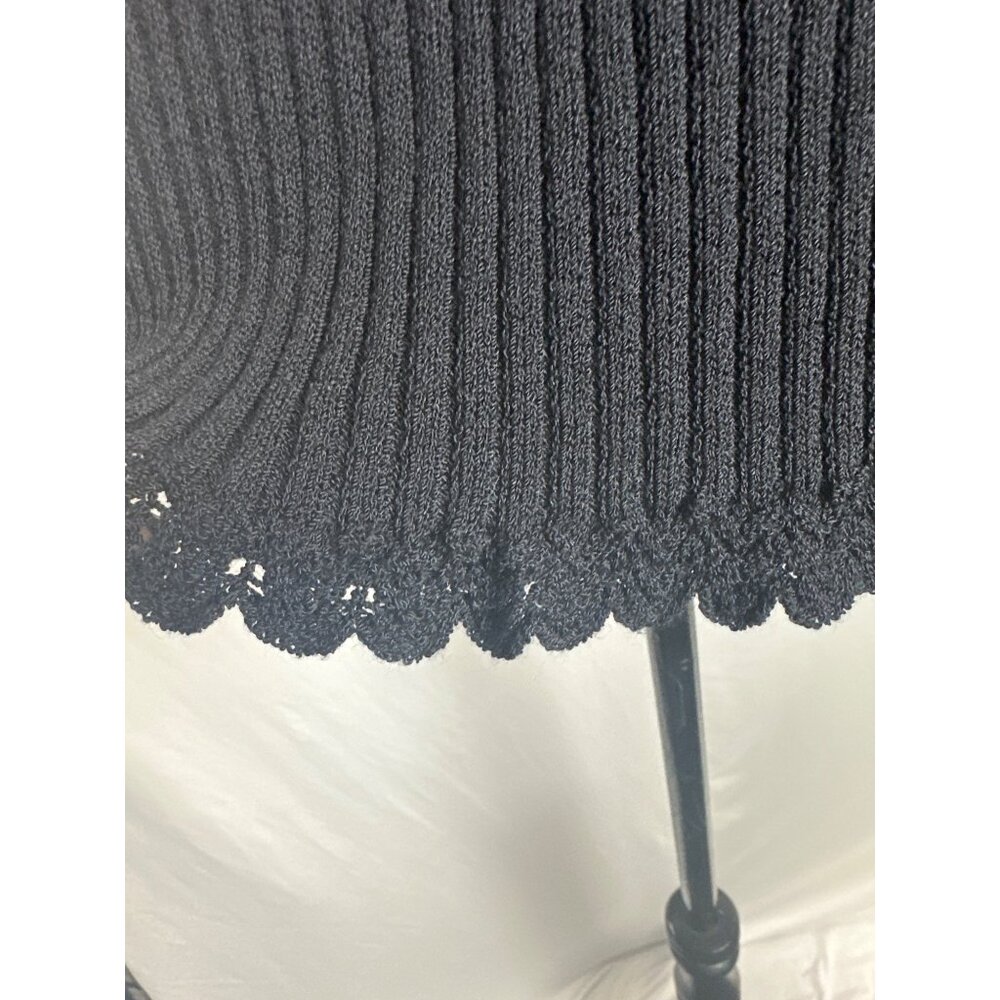 St.John, Ribbed Tank w/ Ruffled Hem - Picture 5 of 10